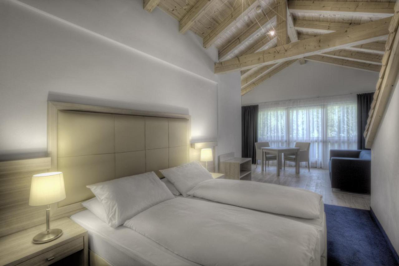 Hotel La Tambra Корвара ин Бадия Екстериор снимка