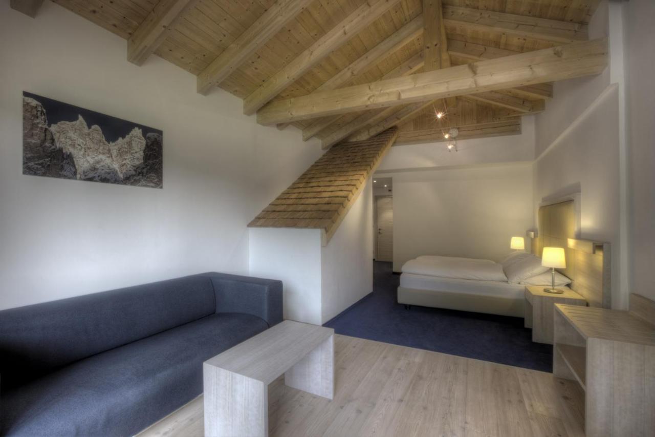 Hotel La Tambra Корвара ин Бадия Екстериор снимка