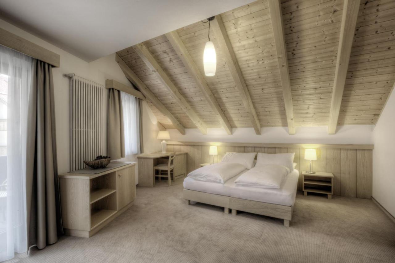 Hotel La Tambra Корвара ин Бадия Екстериор снимка