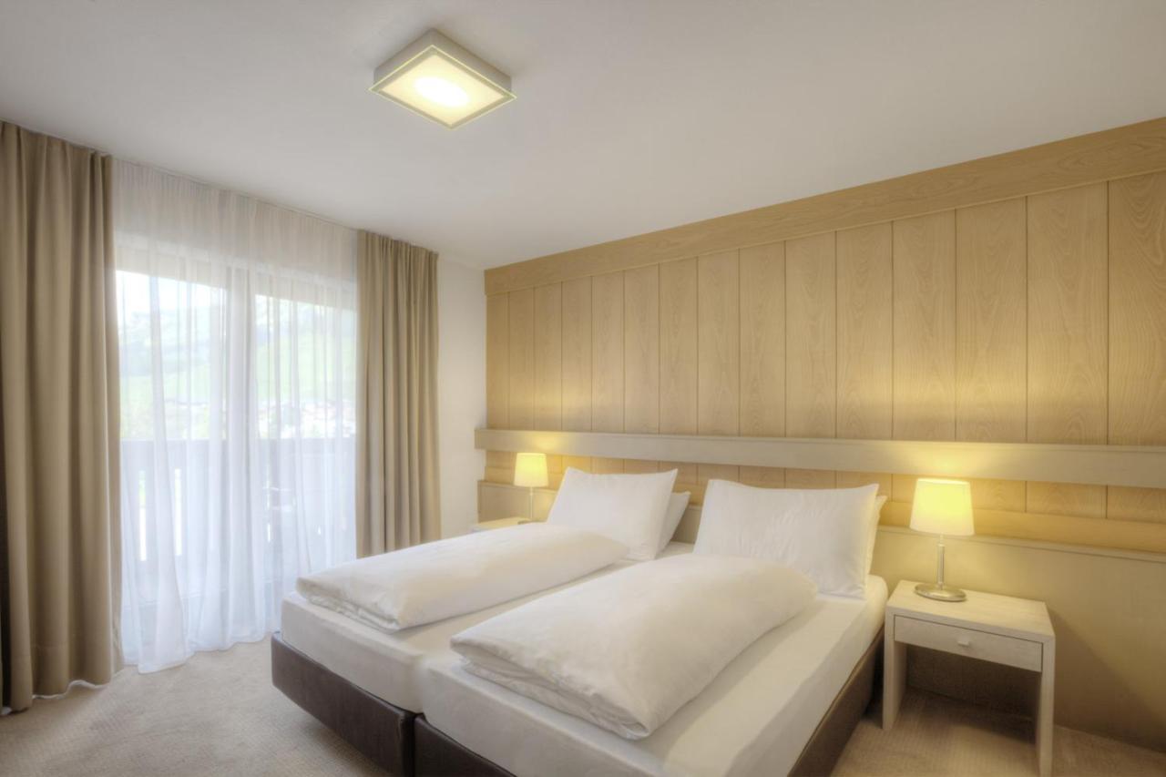 Hotel La Tambra Корвара ин Бадия Екстериор снимка